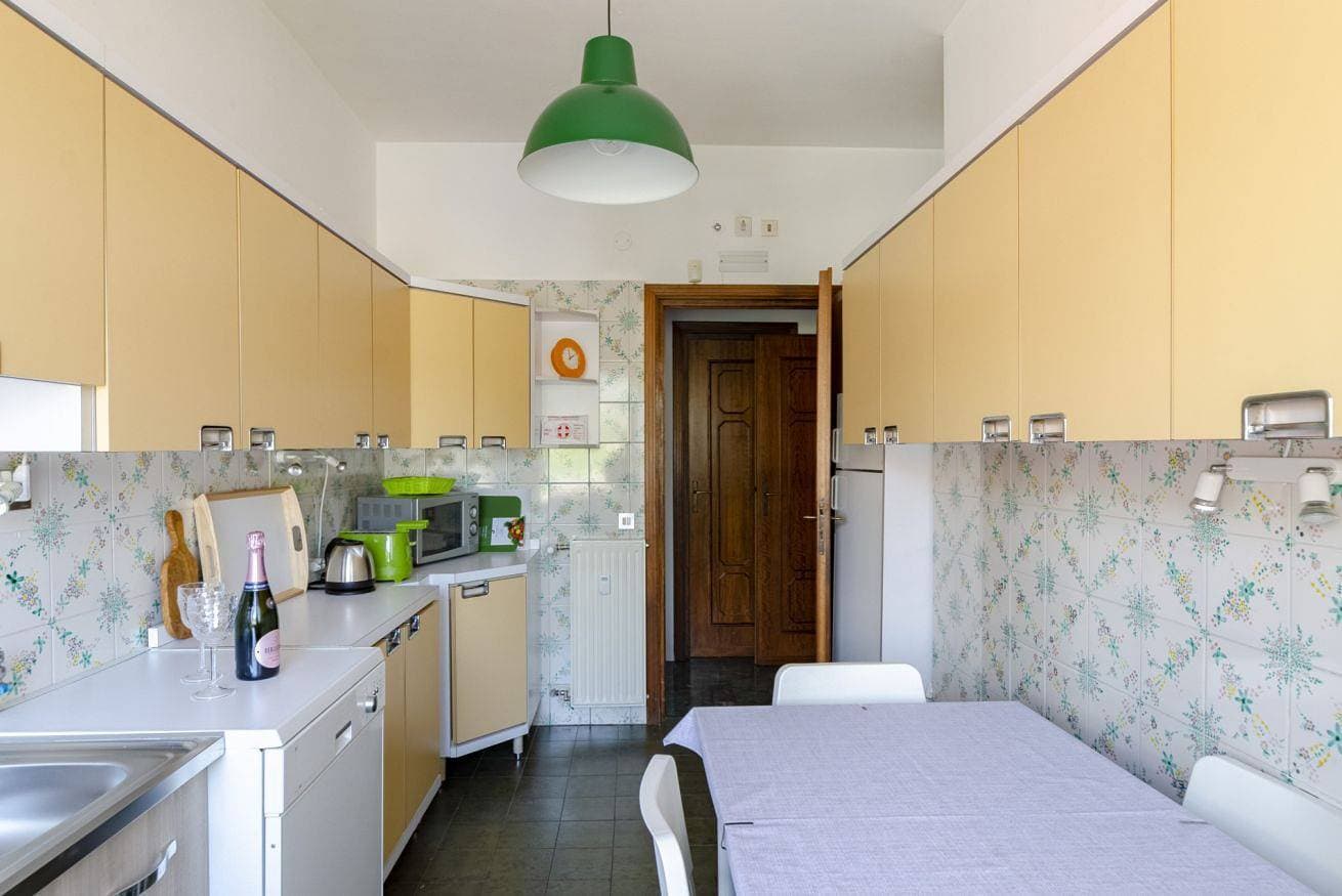 Foto 12 von 33: Ferienwohnung für 5 Personen mit Balkon/Terrasse