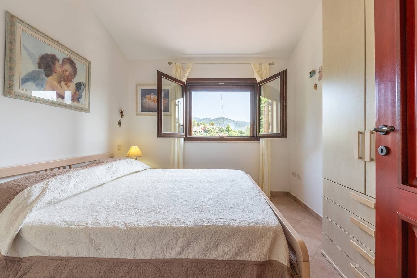 Foto 8 von 33: Ferienhaus 'L'ulivo' nur wenige Schritte vom Meer entfernt mit WLAN und Klimaanlage
