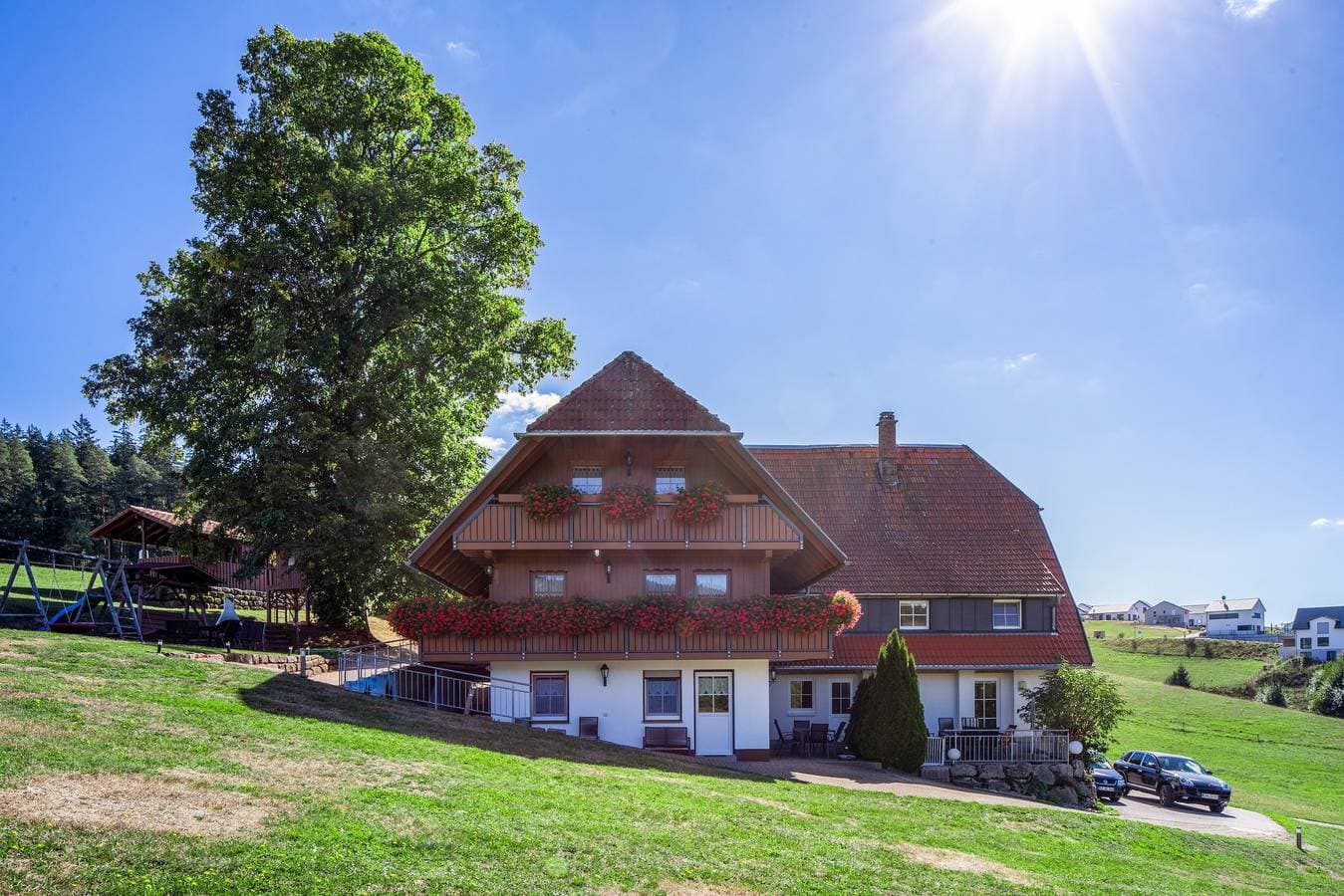 Foto 13 von 45: Apartment Waldblick auf dem Bauernhof mit Terrasse, Grillplatz, Spielplatz und Blick ins Grüne