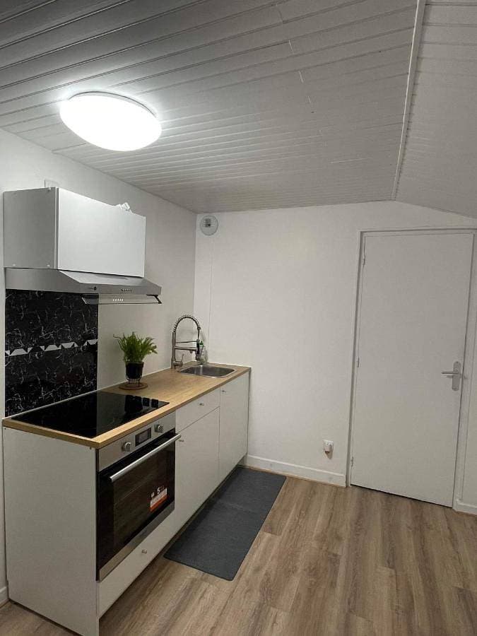 Foto 3 von 10: One-Bedroom Apartment