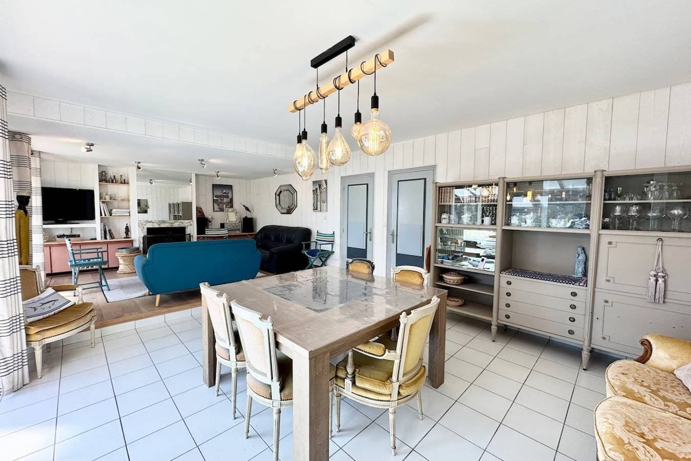 Foto 12 von 63: Ferienhaus für 8 Personen mit Terrasse