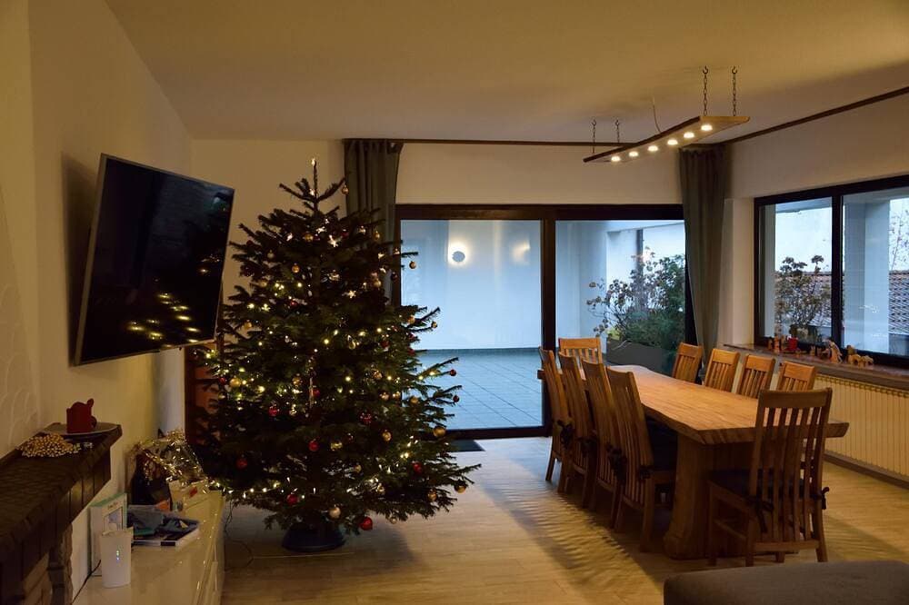 Luxoriöse Ferienwohnung mit großem Balkon, Sauna und Bar auf 295 m² 1