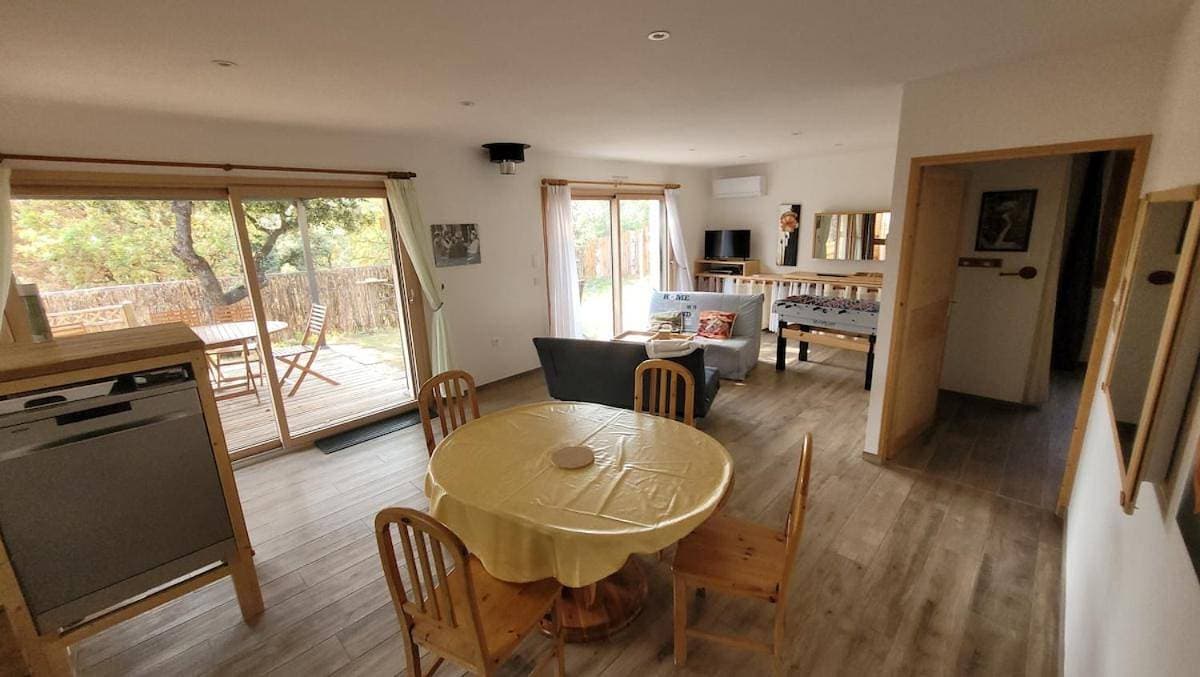 Foto 5 von 34: Two-Bedroom House