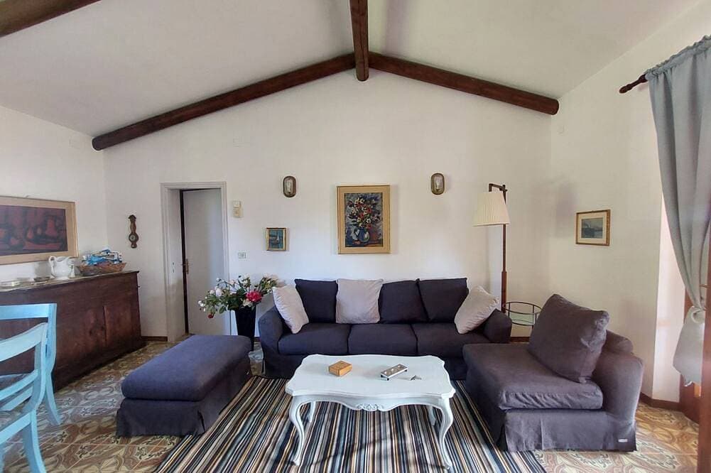 Foto 6 von 30: Villa Giolù: La Terrazza Apartment, Ermäßigung auf die Fähre