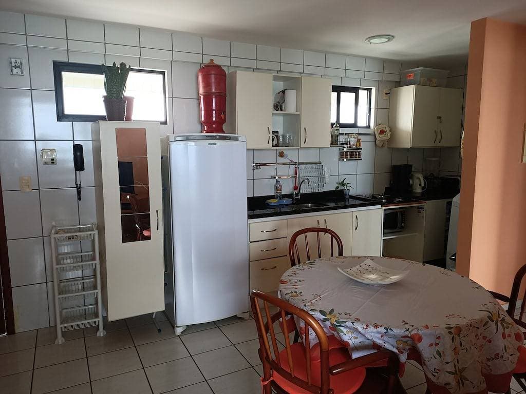 Foto 6 von 19: 2 Bed Apartment Sleeps 4 - Pool & Private Garden