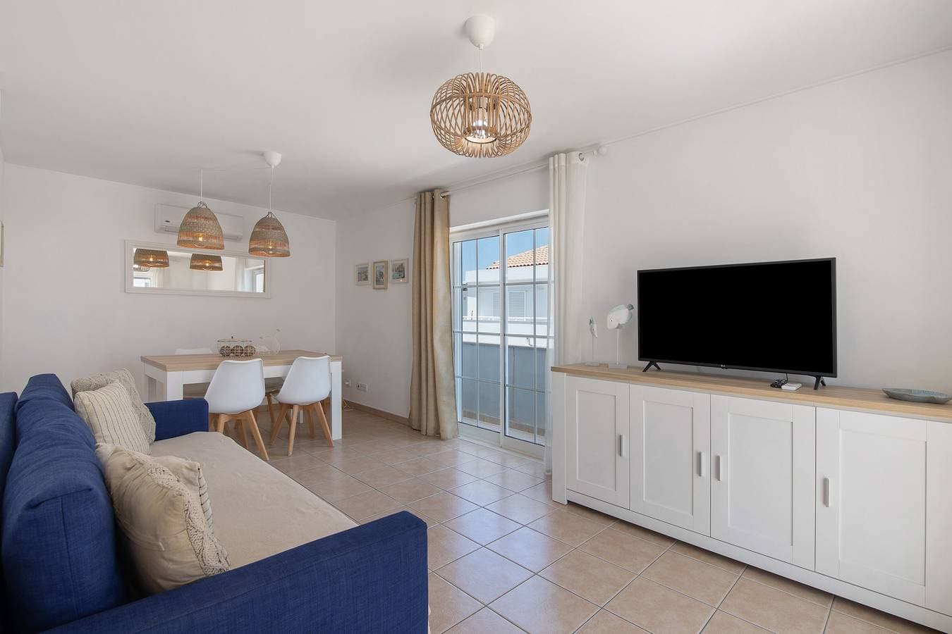 Foto 3 von 22: Apartment 'Vista Formosa' mit Meerblick, WLAN und Klimaanlage