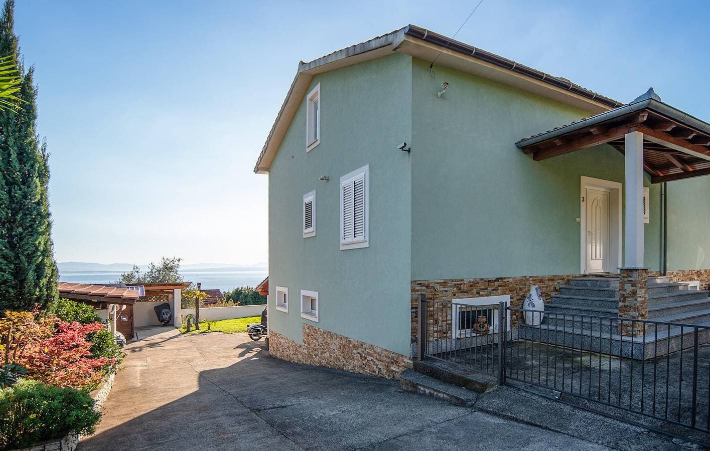 Foto 2 von 26: Ferienhaus am Wasser mit Parkplatz, WLAN und nur 2 km vom Hundestrand entfernt