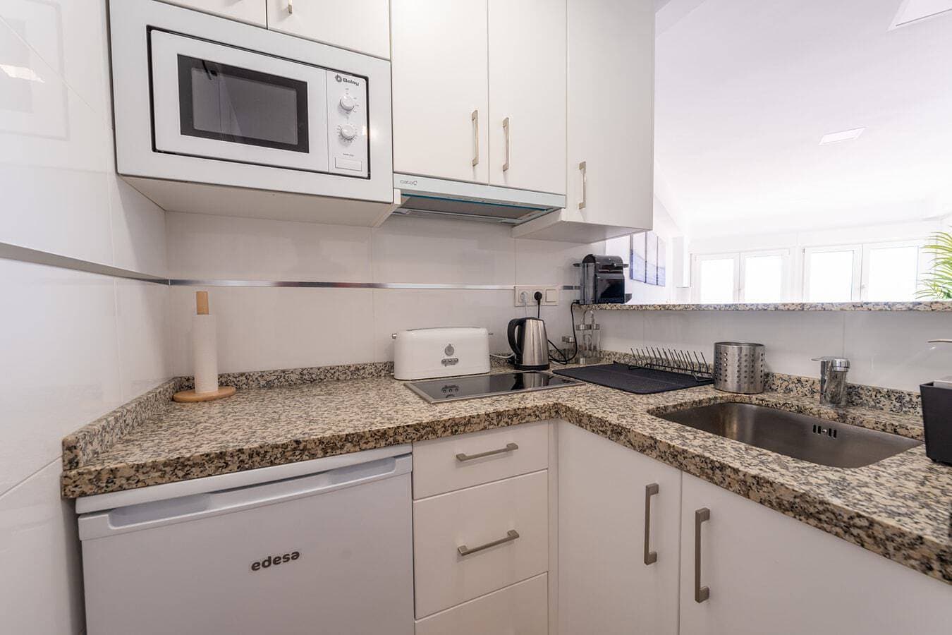 Foto 5 von 18: Ferienwohnung für 3 Personen mit Pool