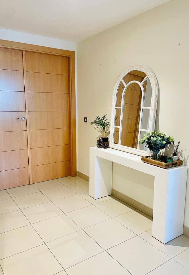 Foto 13 von 24: Three-Bedroom Apartment