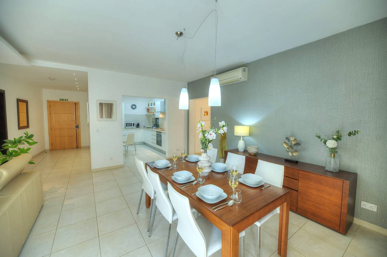 Foto 5 von 40: Ferienwohnung für 6 Personen mit Balkon