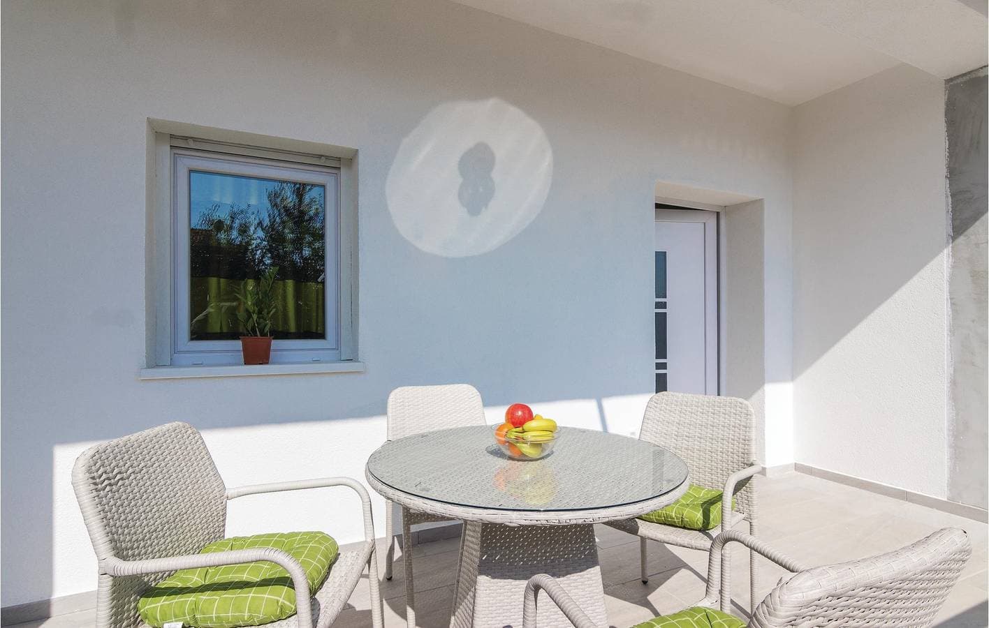 Foto 5 von 17: Charmantes Apartment mit Pool, WLAN und Terrasse – nur 700 m vom Strand entfernt!
