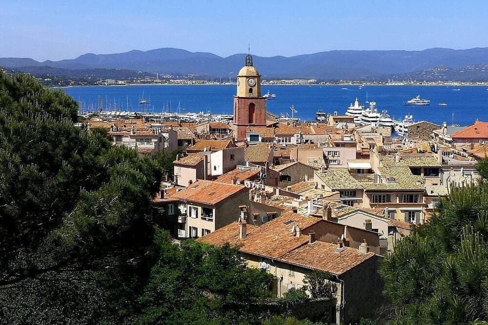 Foto 13 von 22: Haus am Golf von Saint Tropez mit Blick auf Grimaud