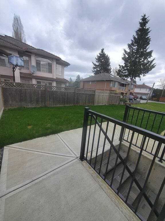 Foto 10 von 23: Lux Modern 2bd Radiant Suite+Free Parking
