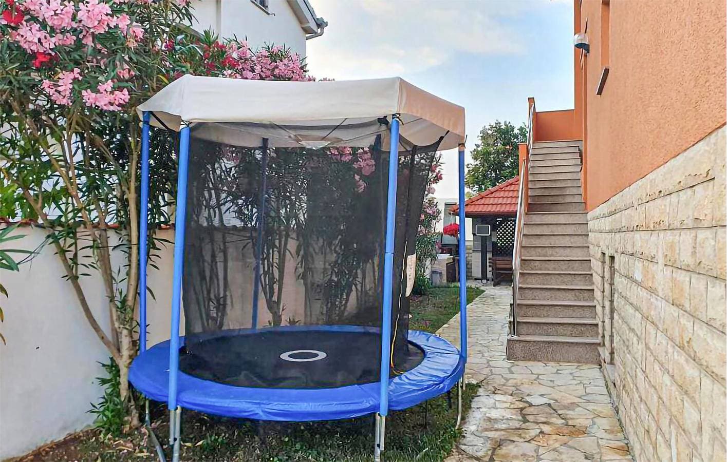Foto 10 von 19: Gemütliche Wohnung mit Terrasse und WLAN, 1 km vom Strand entfernt!