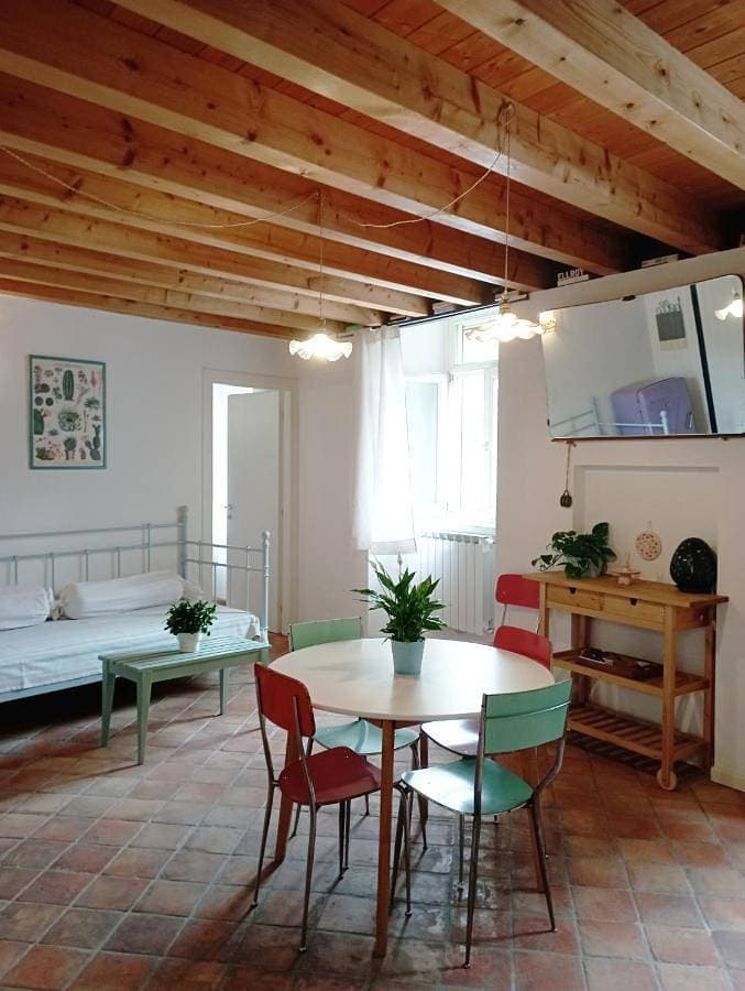 Foto 4 von 26: One-Bedroom Apartment