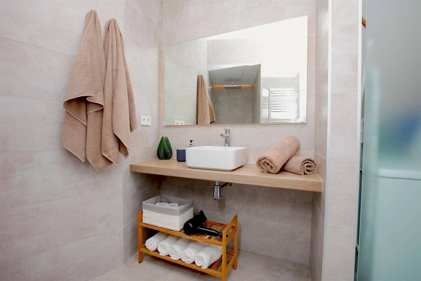Foto 7 von 34: Ferienwohnung für 2 Personen mit Balkon/Terrasse