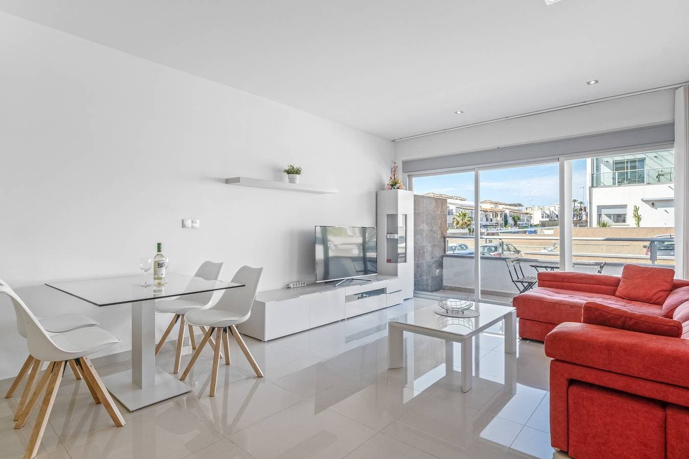 Foto 6 von 24: Villa 'Marinamed Residential Seaview' mit Meerblick, WLAN und Klimaanlage