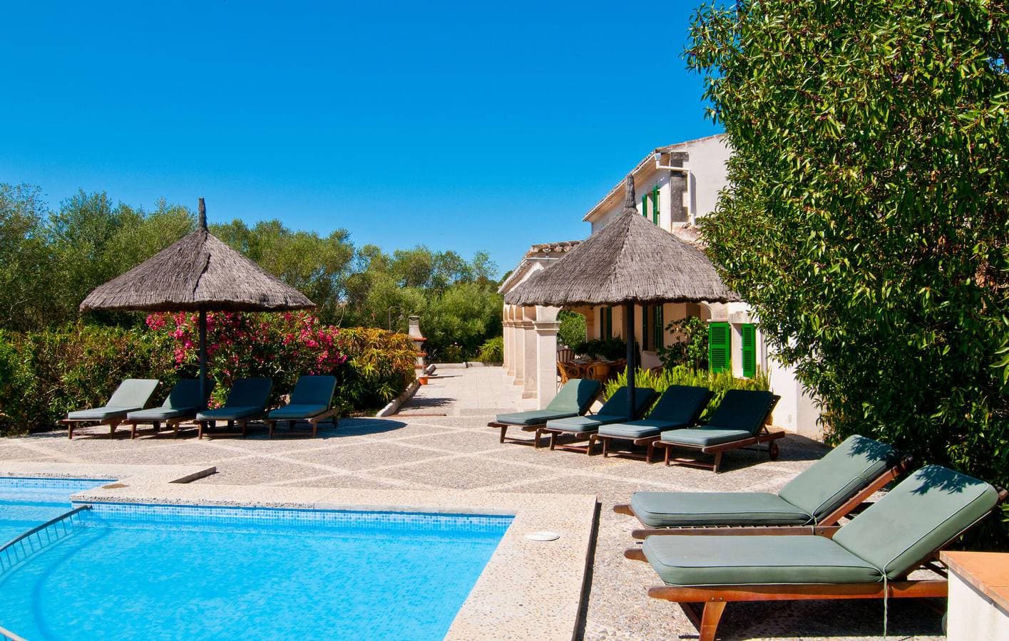 Foto 11 von 51: Paradies am Pool mit Klimaanlage und WiFi - 200m zum Restaurant