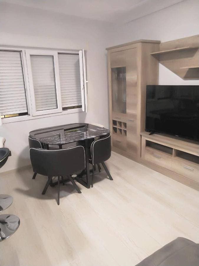 Foto 2 von 20: Three-Bedroom Apartment