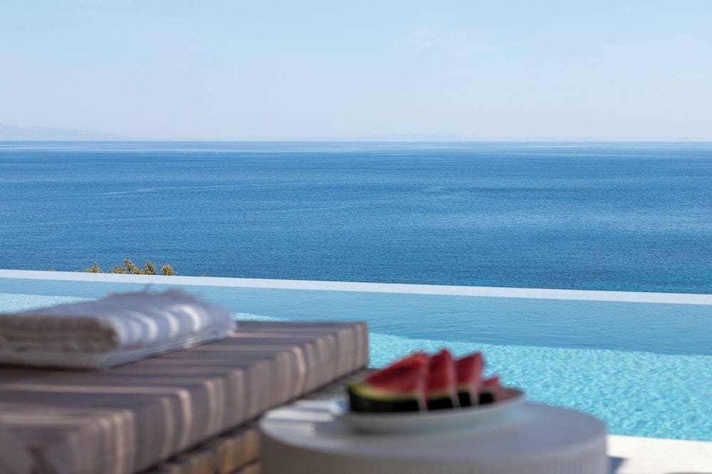 Villa Lefko a Cycladic escape in the heart of the Aegean 1