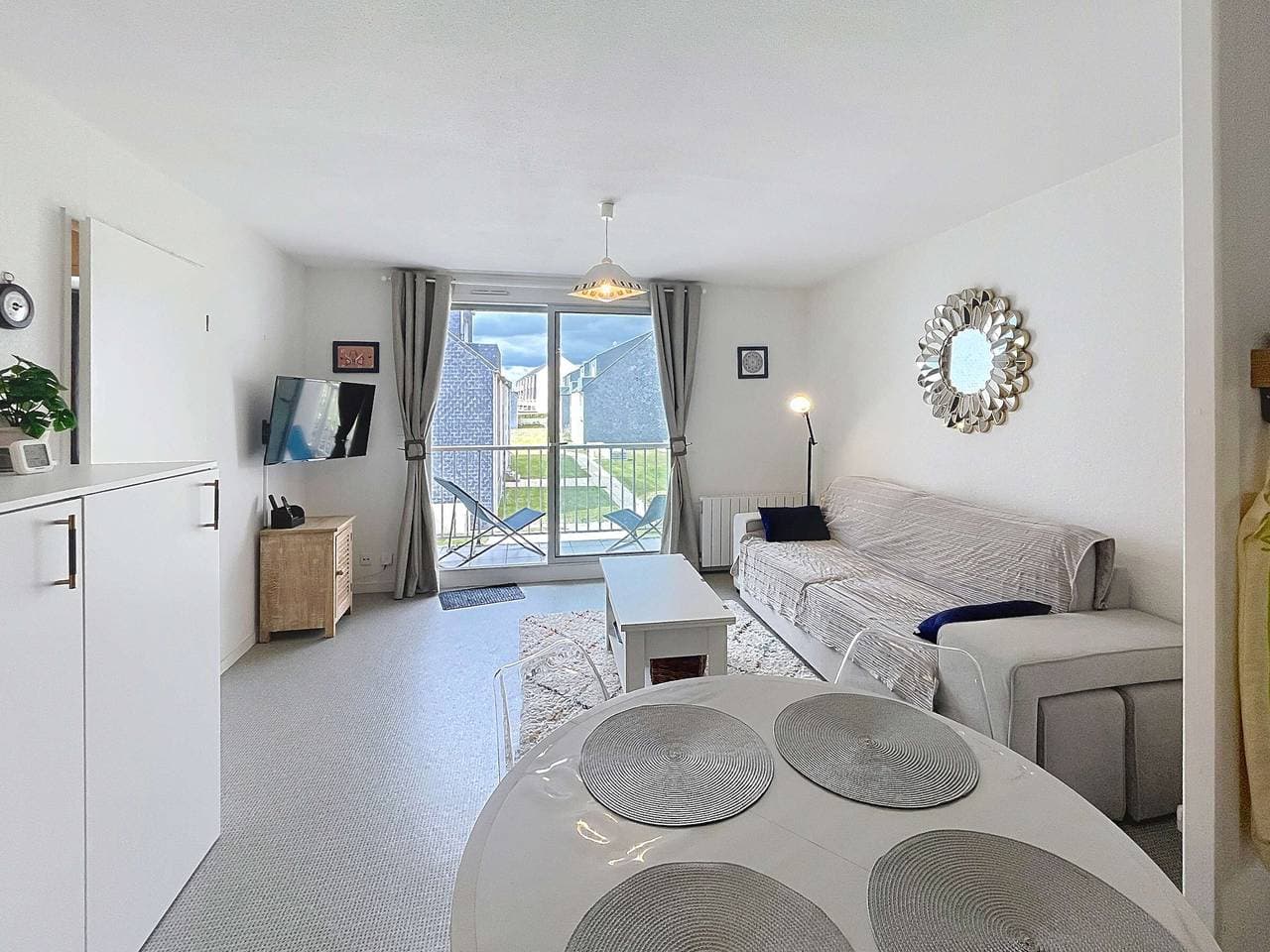 Foto 6 von 16: Charmante 1-Zi-Wohnung, 4 Pers, Balkon, Parkplatz, WLAN