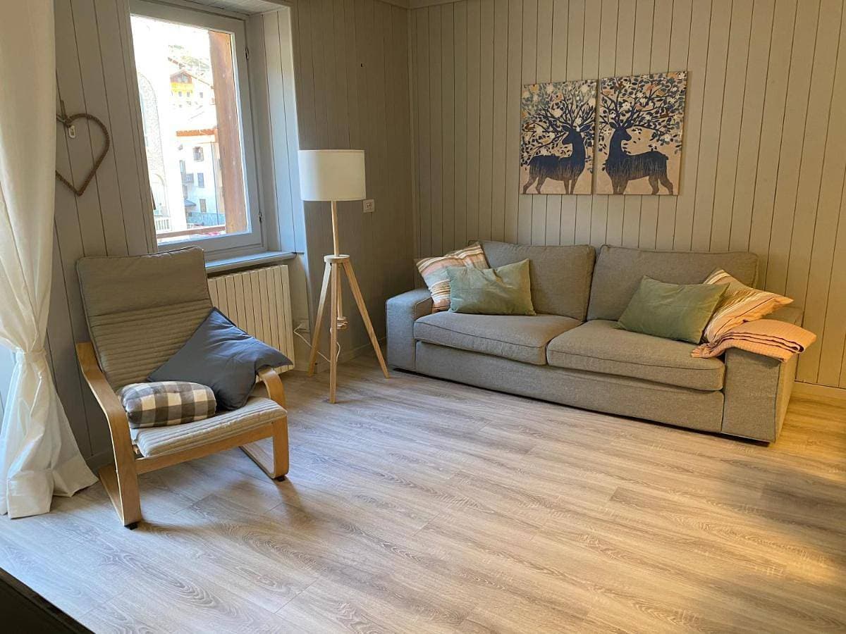 PILE HOUSE 1