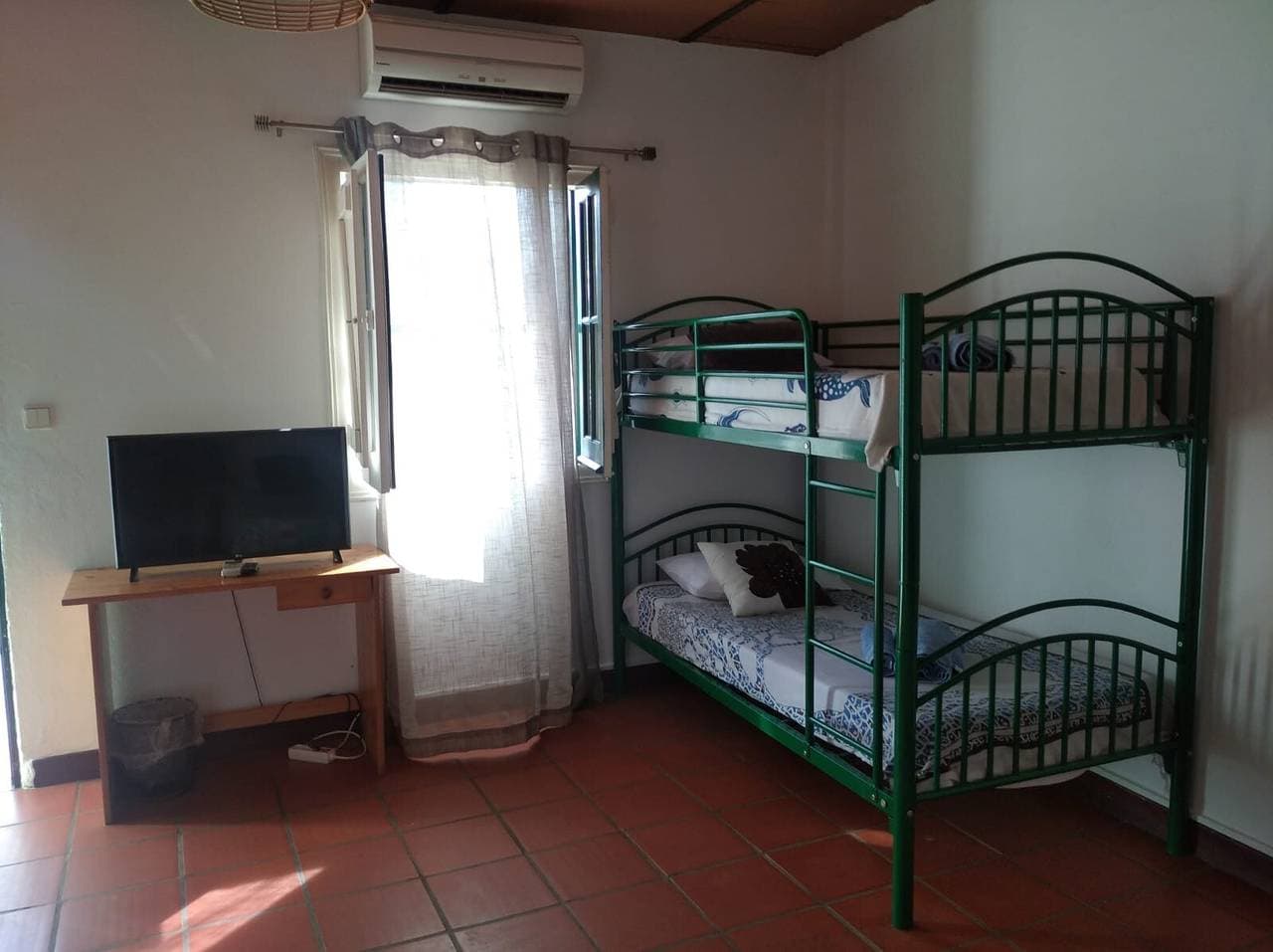 Foto 8 von 12: Apartment 'Figueira' mit Seeblick, WLAN und Klimaanlage