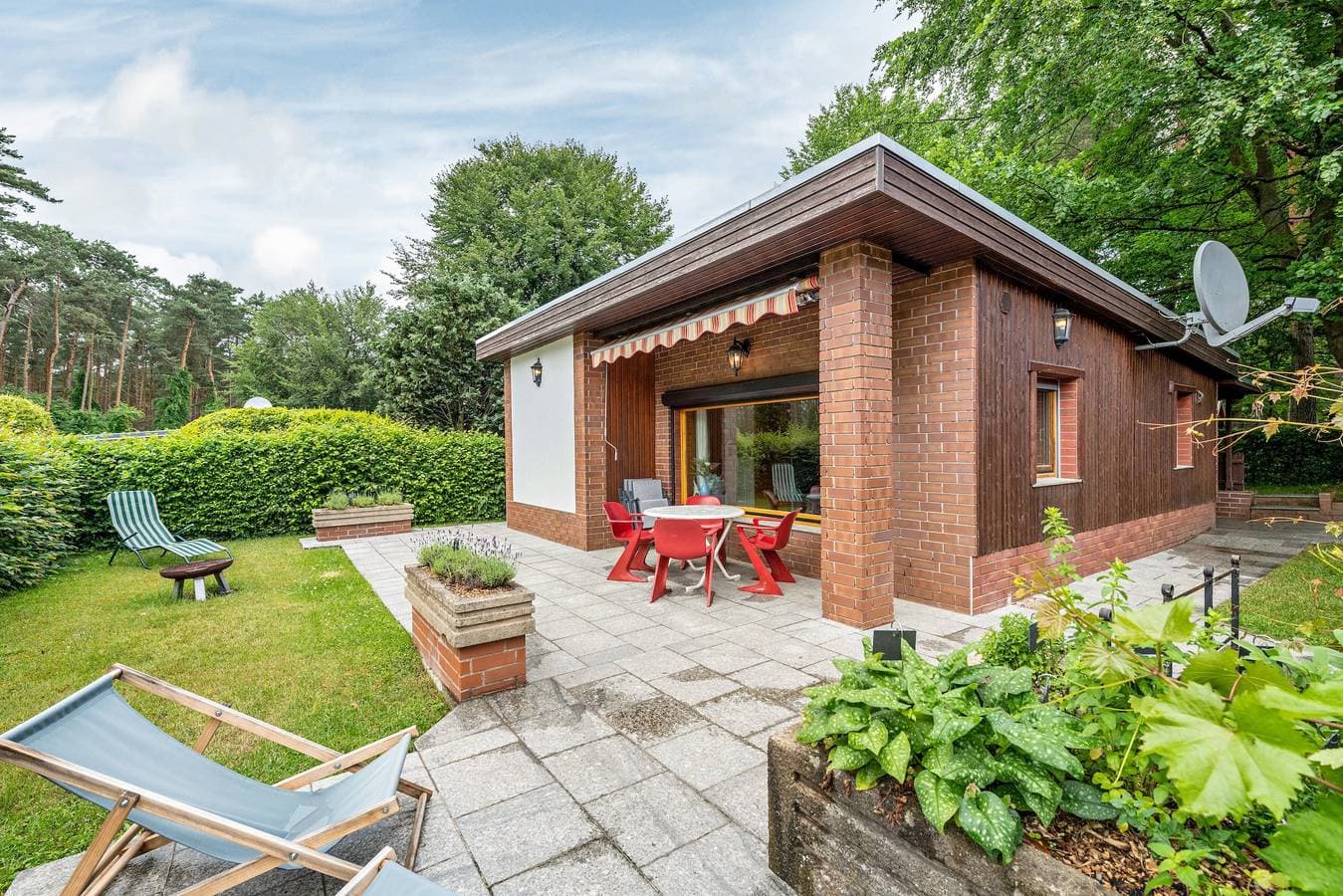 Foto 2 von 26: Ferienhaus 'Wald-See-Liebe' mit privater Terrasse und eigenem Garten