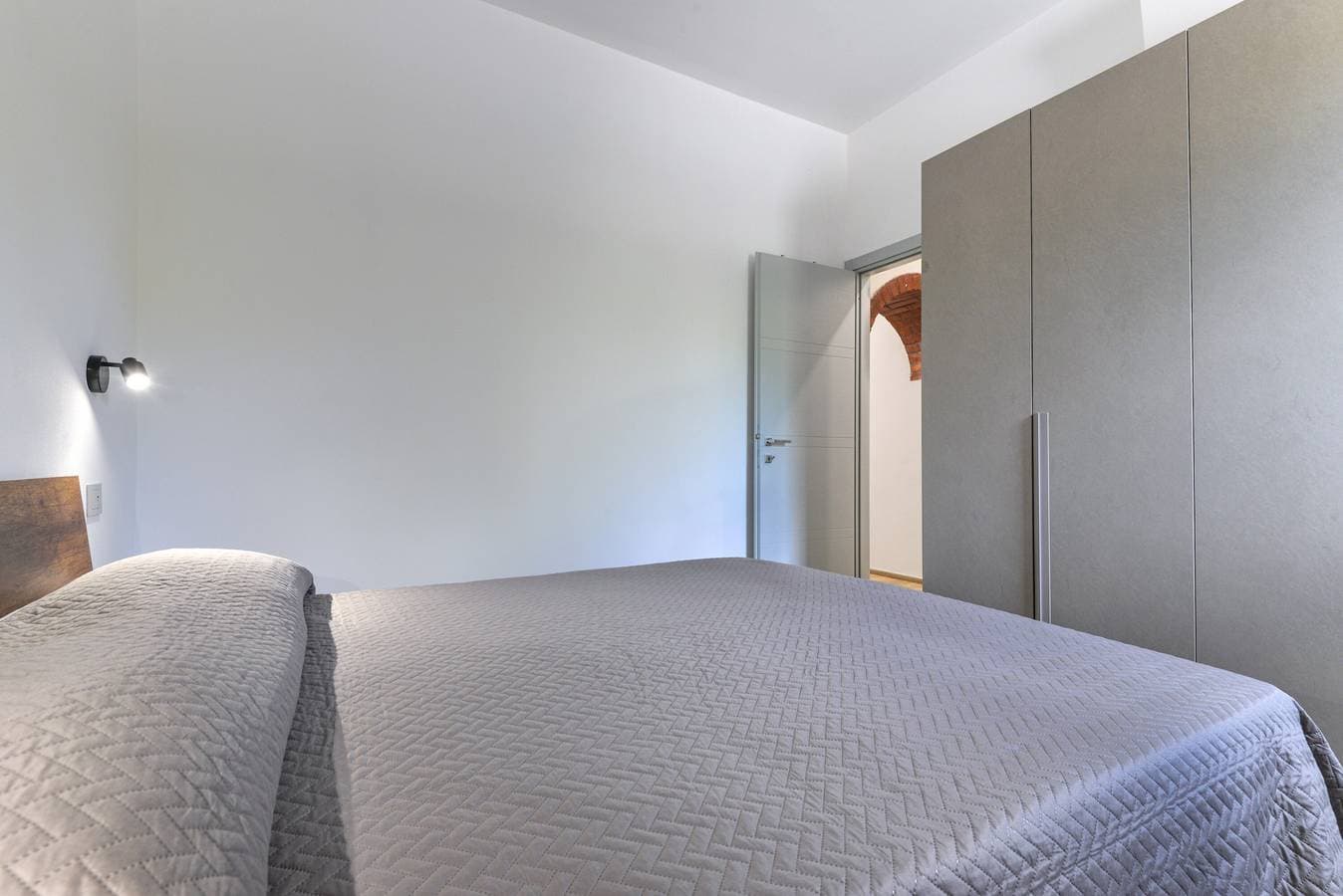 Foto 13 von 37: Ferienwohnung 'Casina Napoleonica' mit privatem Garten, WLAN und Klimaanlage