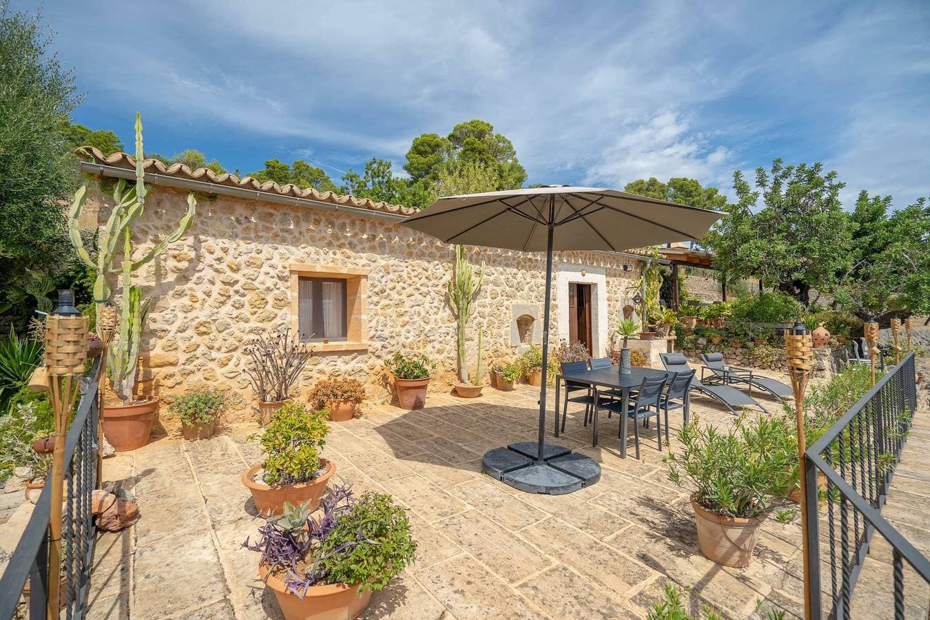 Foto 4 von 21: Finca "Can Pulit" mit Pool, Garten, Klimaanlage und WLAN