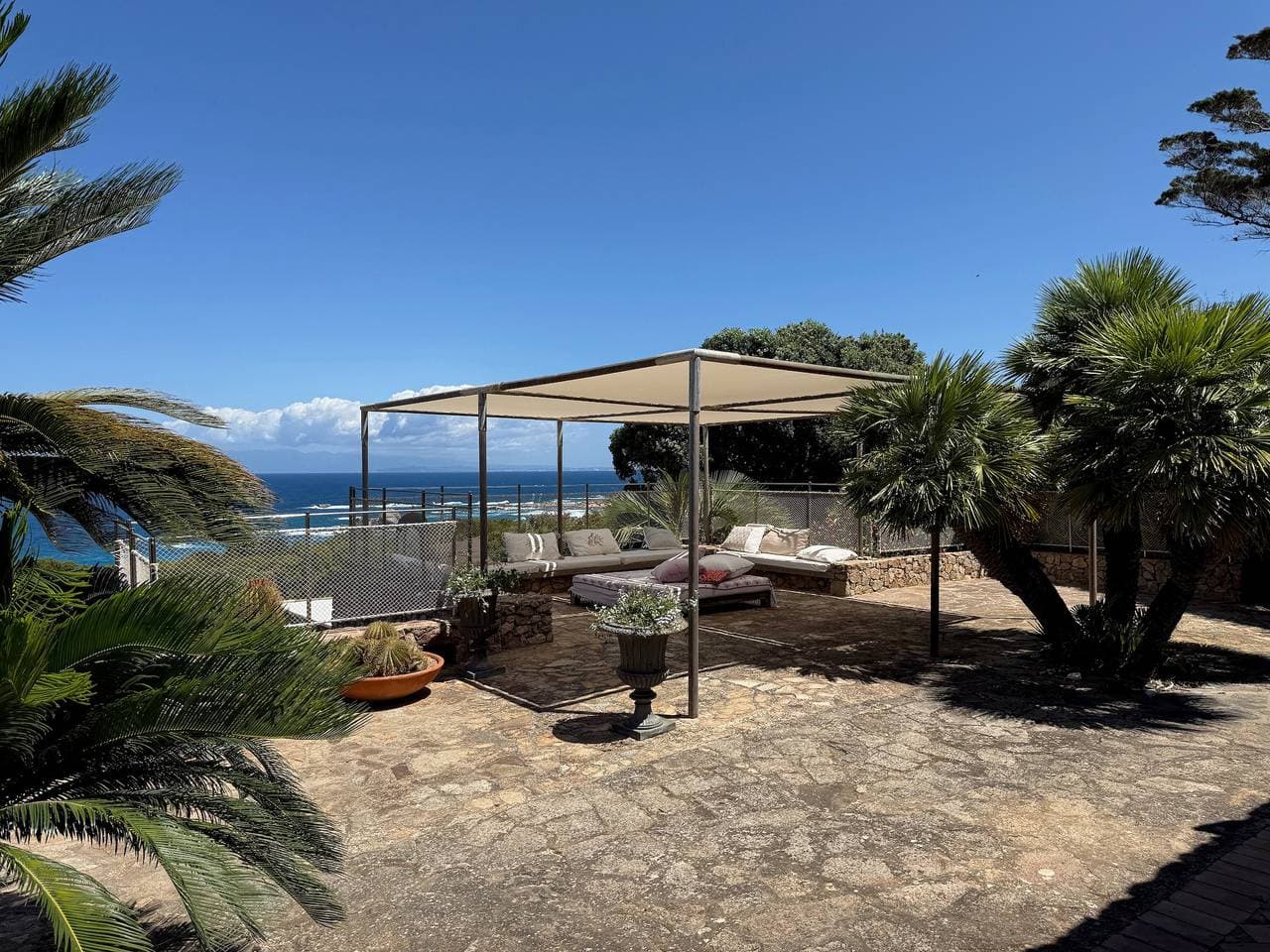 Foto 2 von 37: Villa 'Le Palme' mit Meerblick, WLAN und Klimaanlage