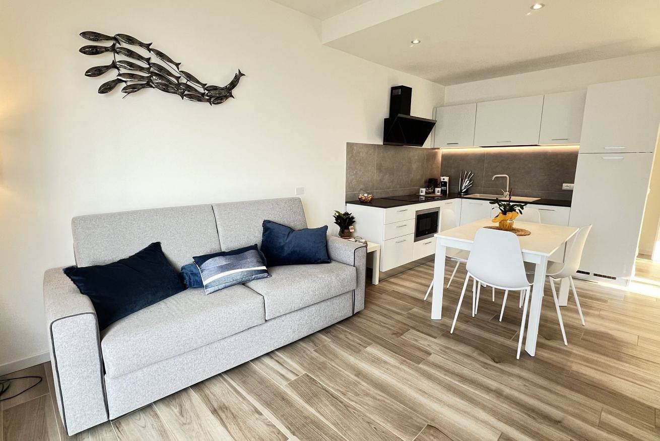 Foto 2 von 28: Ferienwohnung für 5 Personen mit Balkon/Terrasse