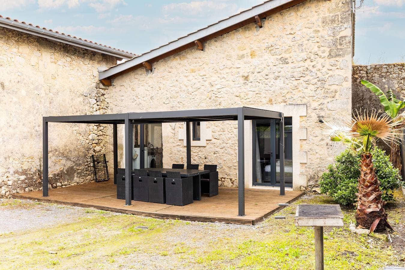 Domaine Canteloup Vignes Et Piscine 1