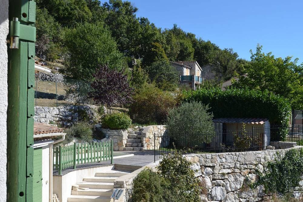Foto 8 von 17: Villa Amicalement Hote - Cote D'Azur