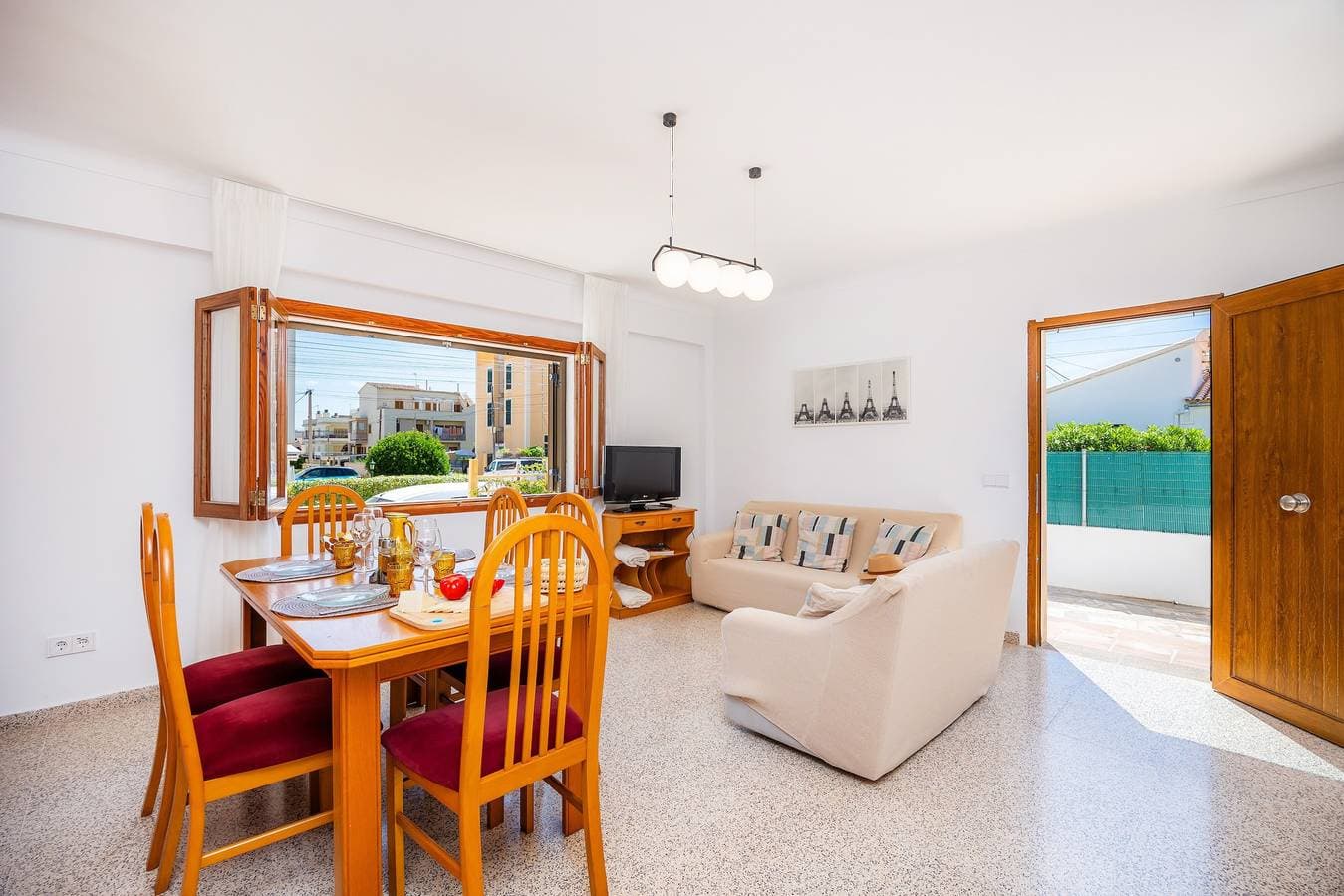 Foto 5 von 28: Ferienwohnung 'Apartamento Foradada' mit WLAN und Klimaanlage