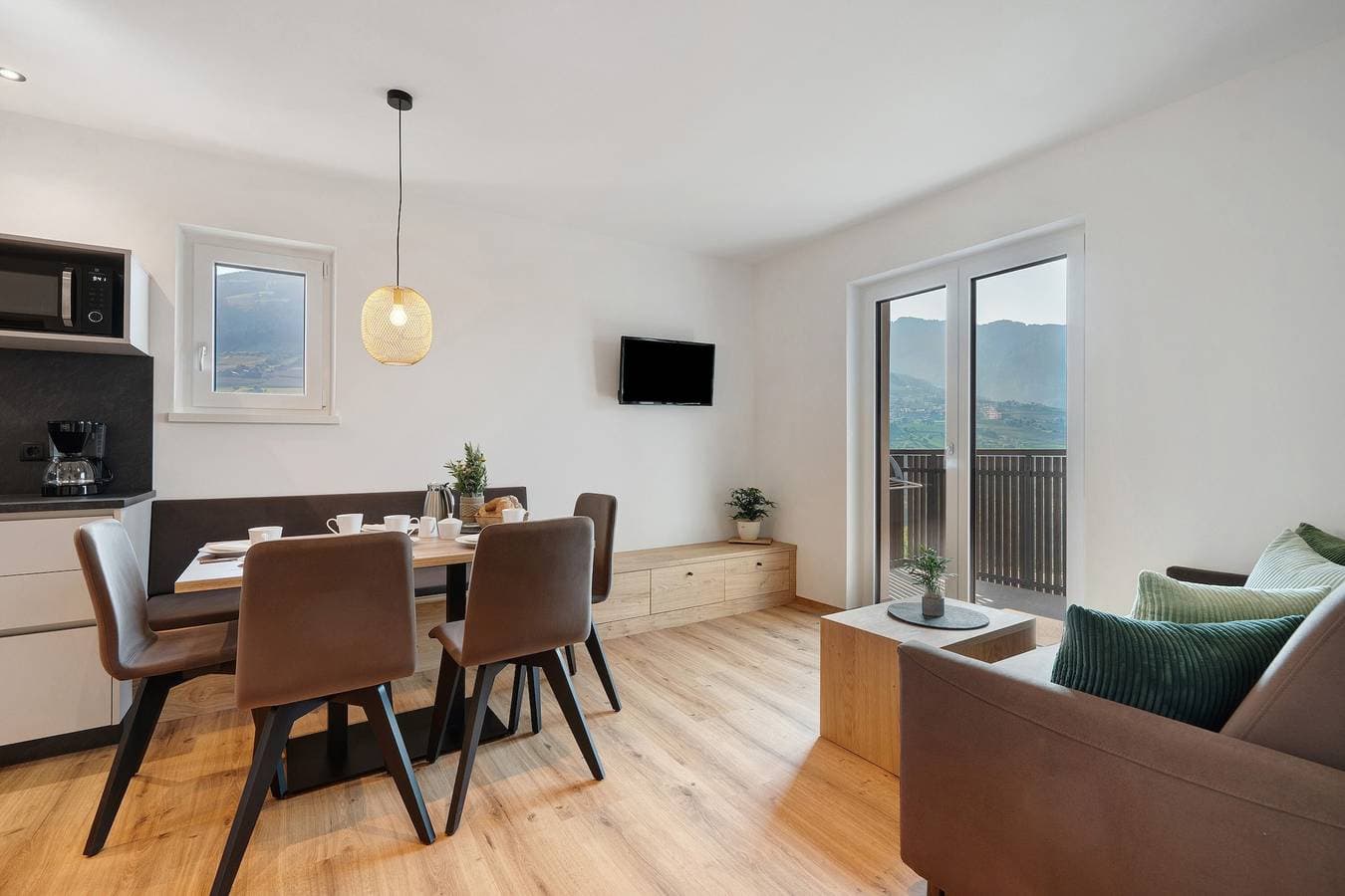 Foto 5 von 21: Apartment 'Sankt Corbinian 1' mit Bergblick, Gemeinschaftsgarten und WLAN
