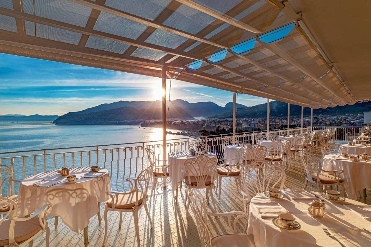 Foto 4 von 16: Comfort Double Room with Balcony and Sea View