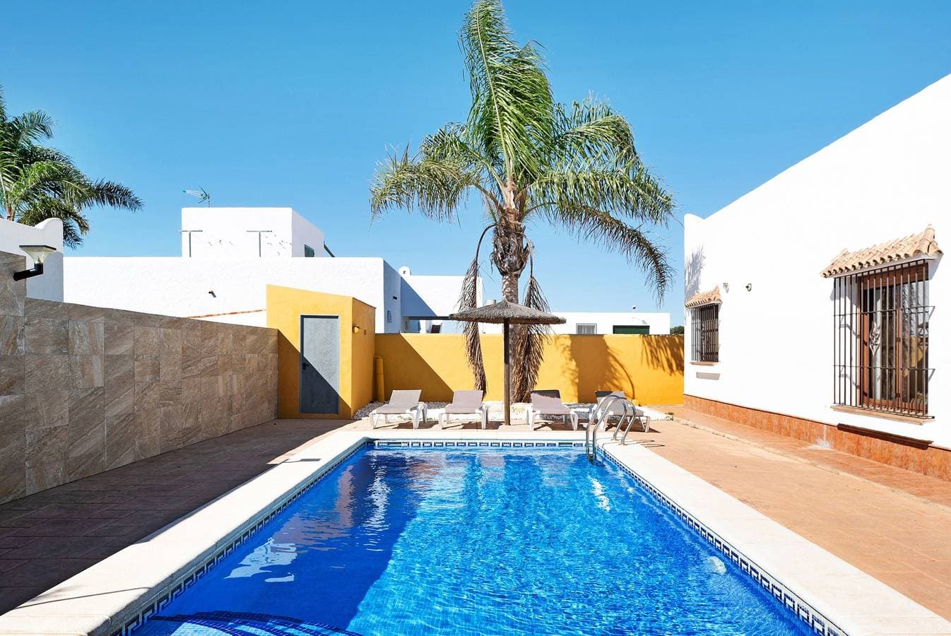Foto 3 von 26: Ferienhaus "Casa La Vigía" mit Privatem Pool, Privaten Terrassen und WLAN