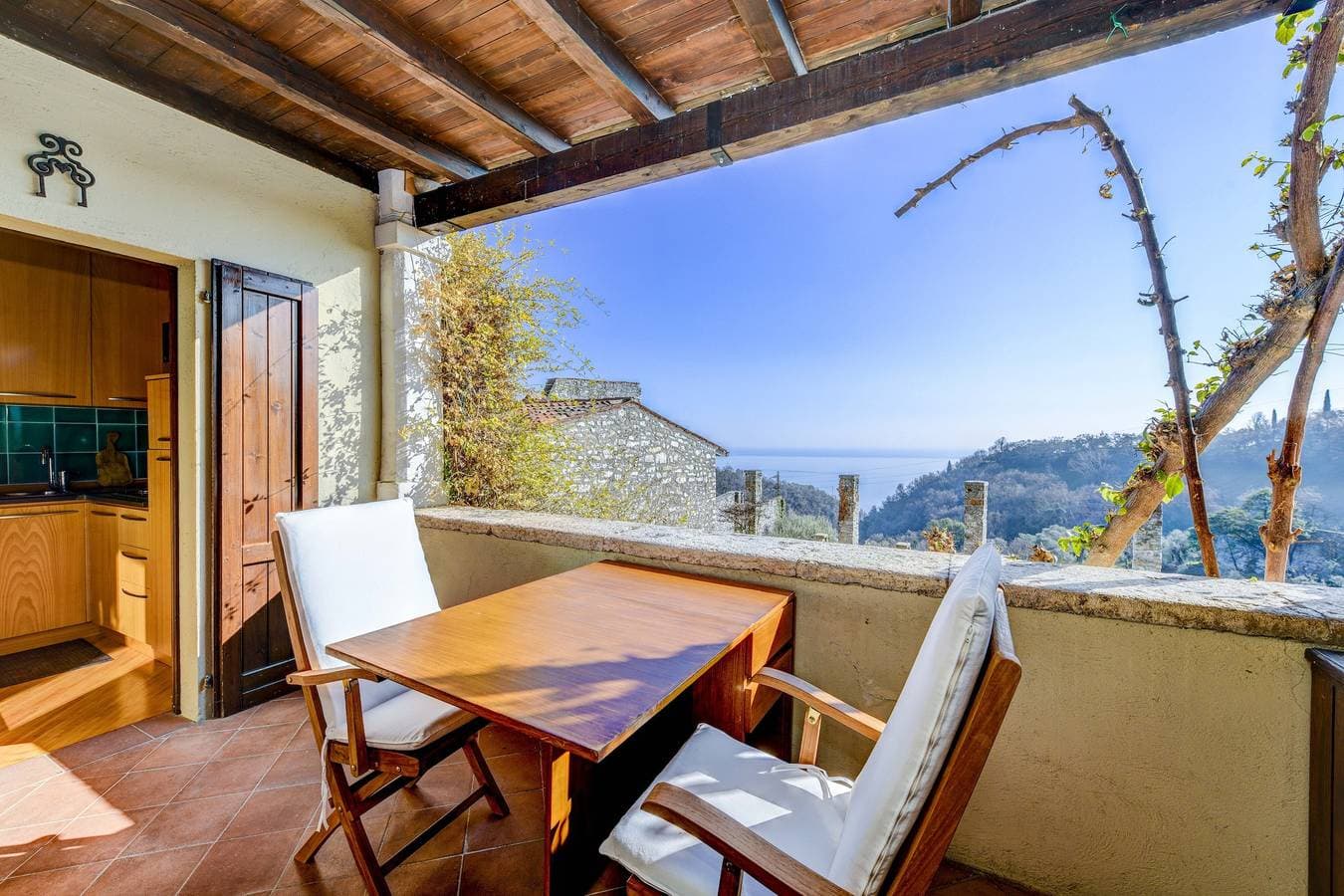 Foto 3 von 34: Ferienwohnung "Antica Limonaia" mit Seeblick, Gemeinschaftspool und WLAN