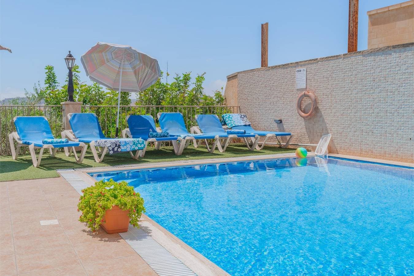 Foto 12 von 25: Ta Danjela Villa Sleeps 8 with Pool