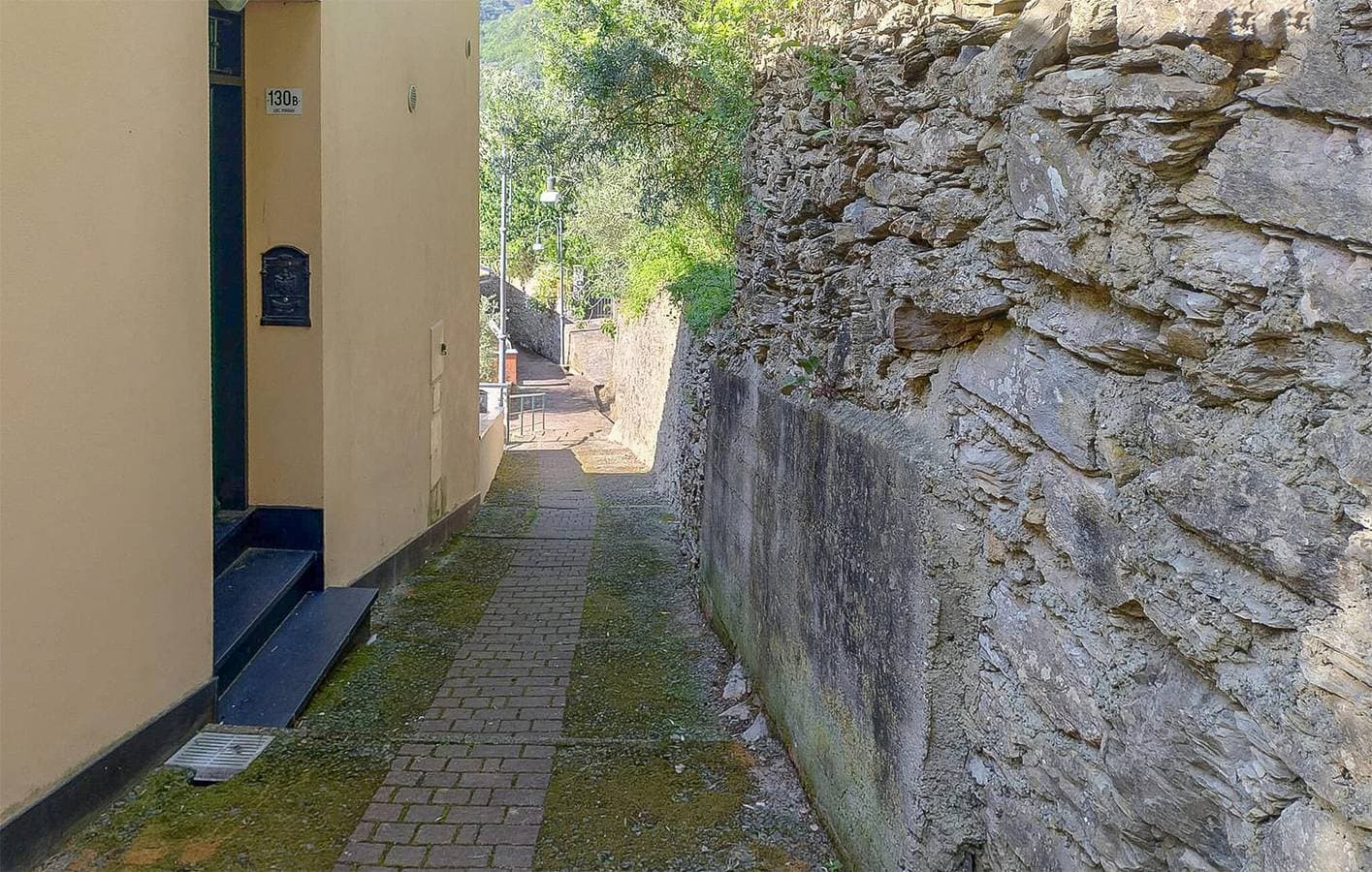 Foto 9 von 20: Gemütlicher Rückzugsort am Strand mit Terrasse und Parkplatz