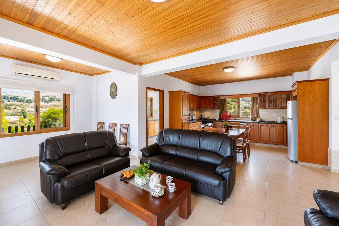 Foto 10 von 32: Villa für 8 Personen mit Garten