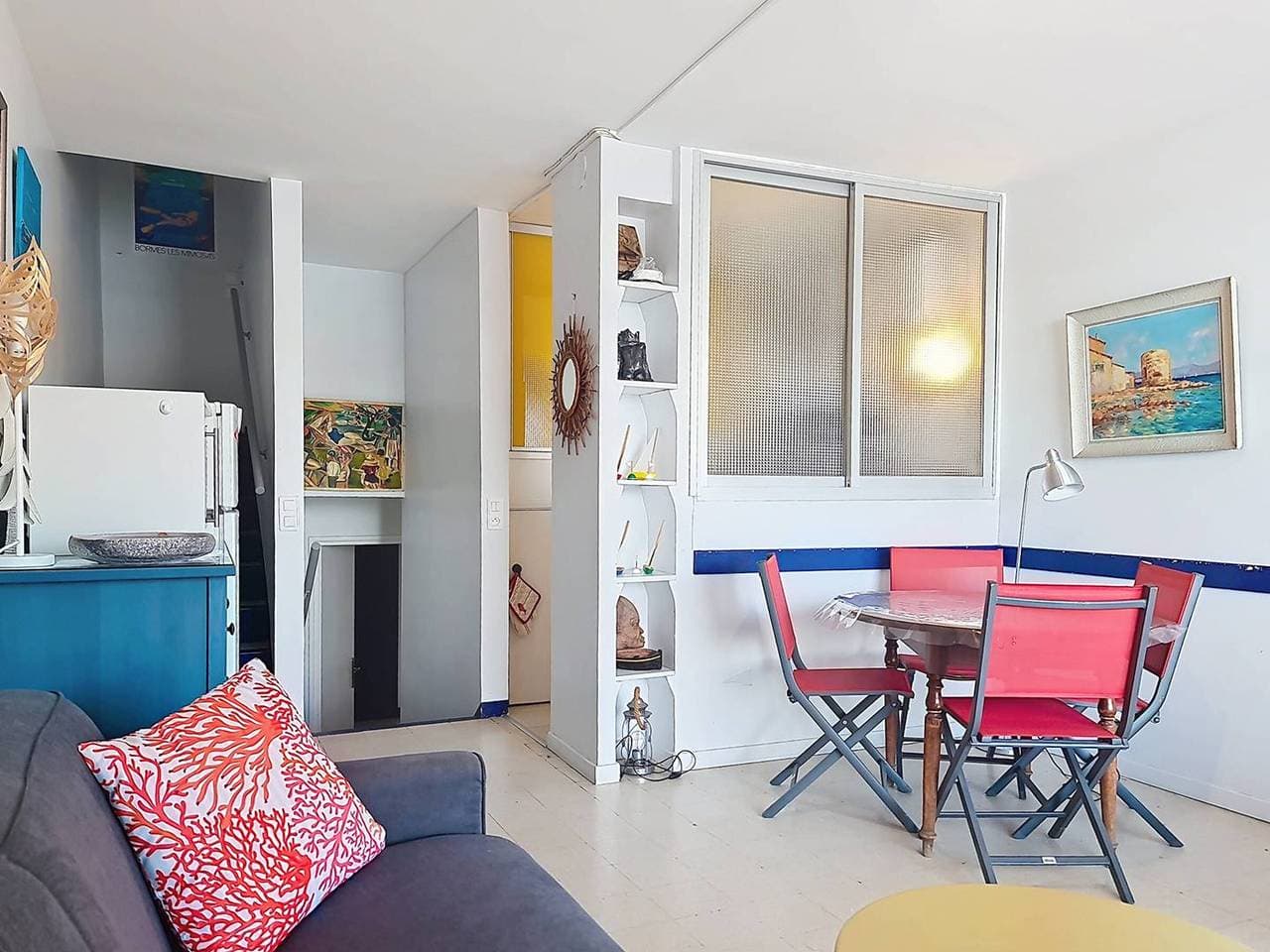 Foto 5 von 17: Renoviertes T2 Duplex 20m vom Strand mit Meerblick, Parkplatz und WIFI