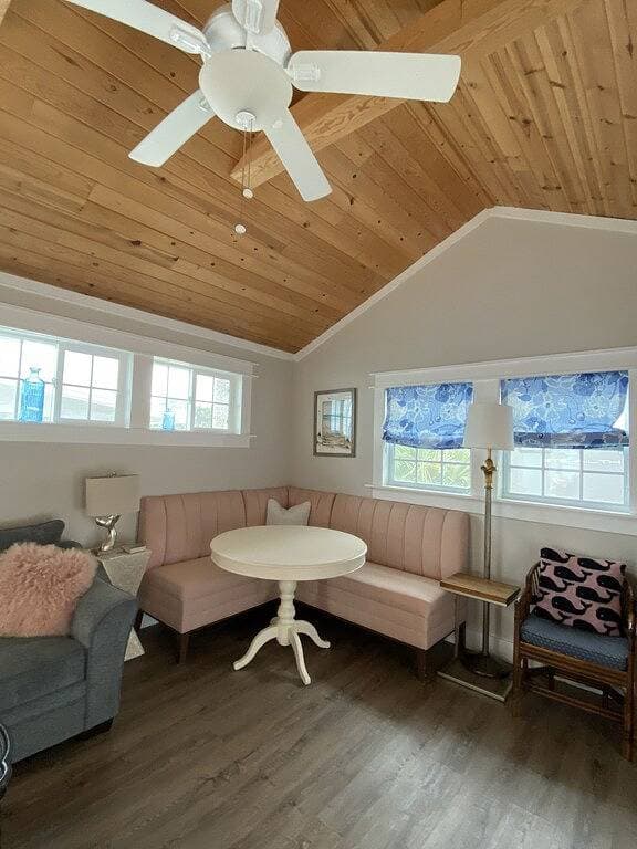 Foto 13 von 37: Das Whale Cottage 1/2 Block Vom Strand Entfernt