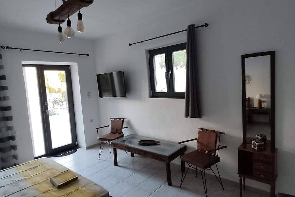 Foto 4 von 30: Irini's Home Pitsidia  Family friendly