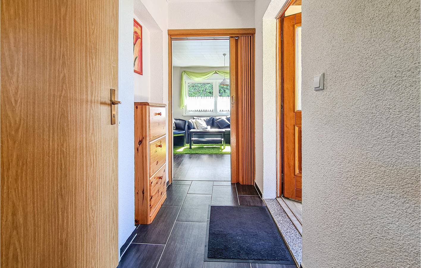 Foto 5 von 15: Moderne Wohnung mit Terrasse und Parkplatz in Dankerode