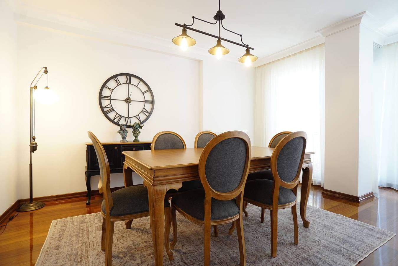 Foto 5 von 54: Elite, geschmackvoll eingerichtet, 3Br