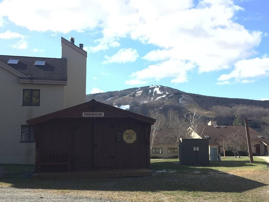 Foto 6 von 17: Komfortables, neu dekoriertes Condo am Mount Snow; kostenloser Shuttle