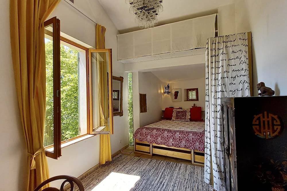 Foto 2 von 25: Maison D'architecte Indépendante Dans un Jardin Avec vue Remarquable