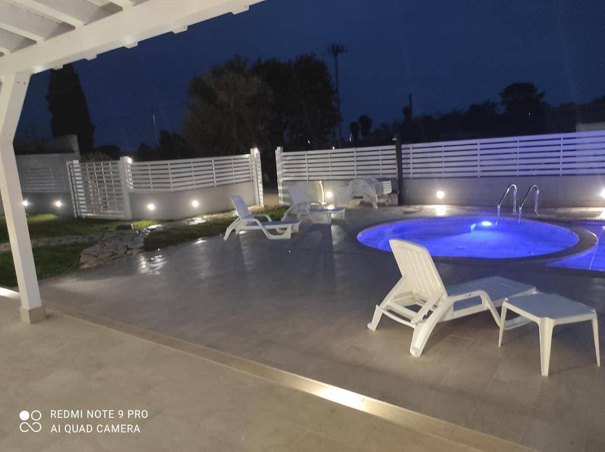 Foto 3 von 33: Apartment with Pool View